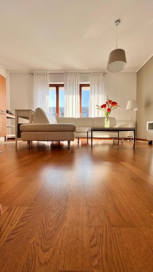 Mercury Two-Bedroom Apartment & Parking Świnoujście Buitenkant foto