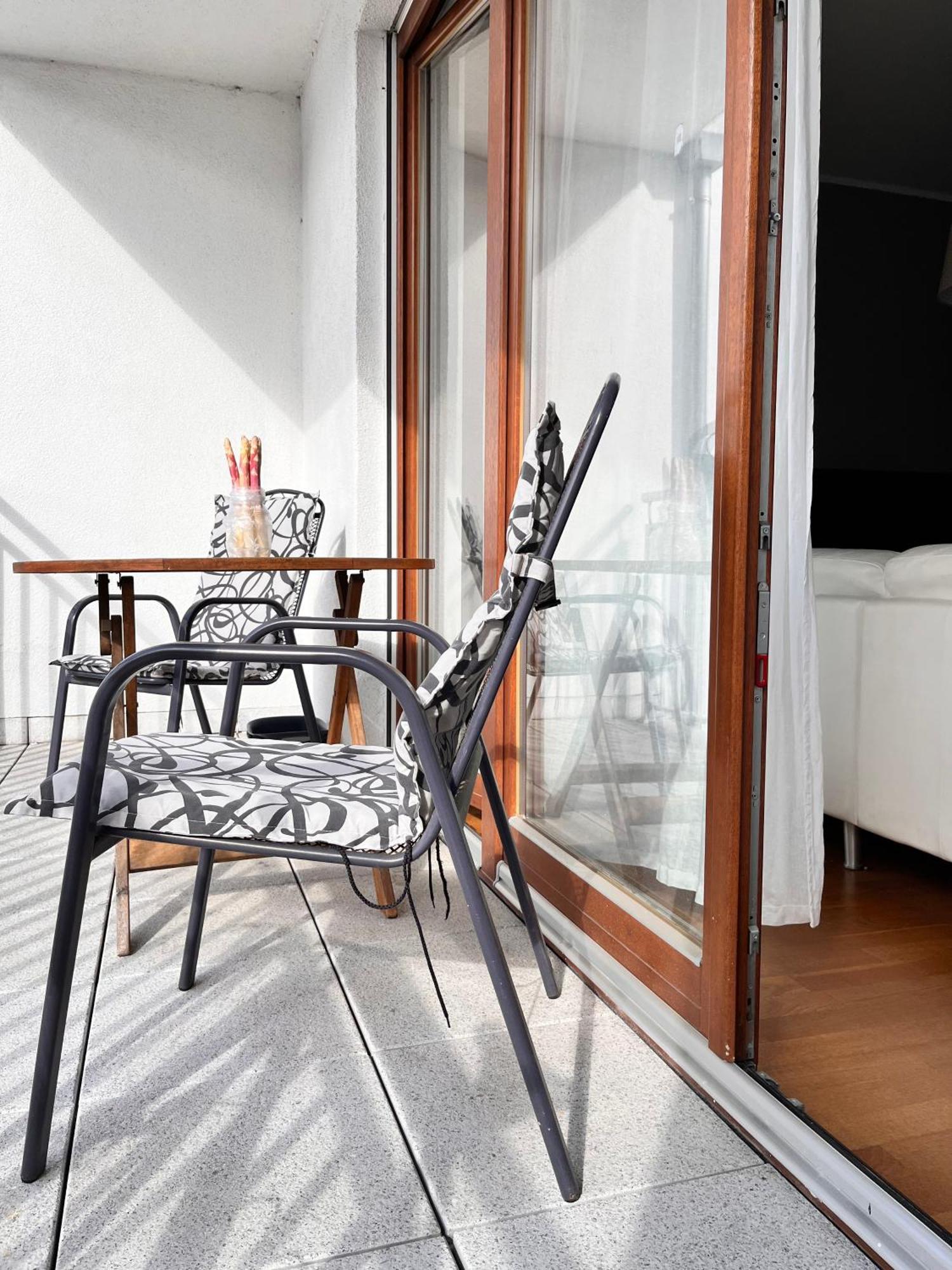 Mercury Two-Bedroom Apartment & Parking Świnoujście Buitenkant foto
