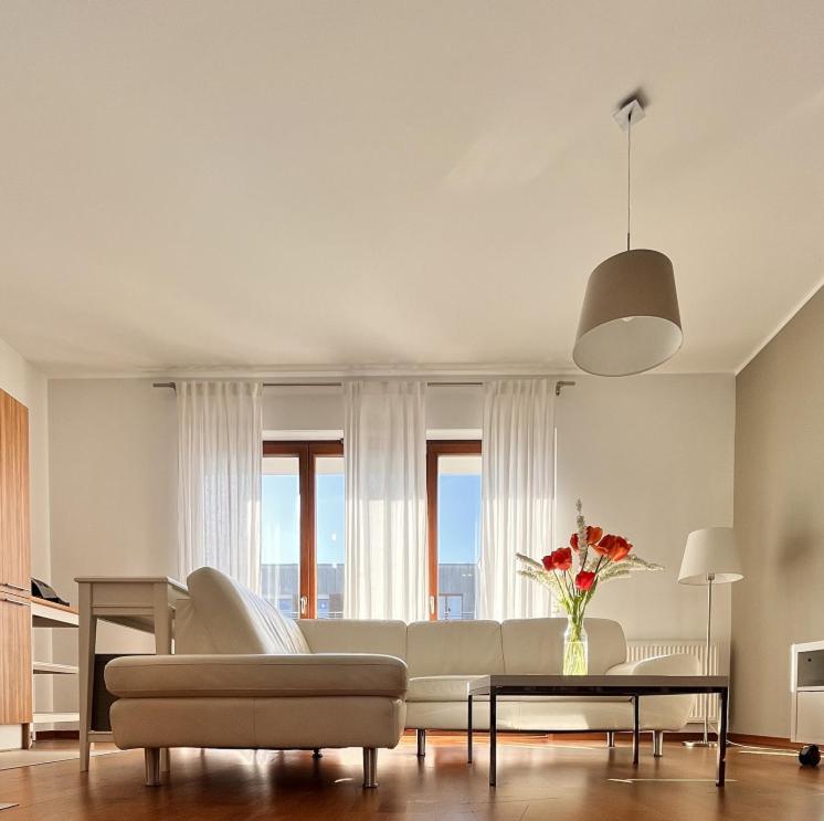 Mercury Two-Bedroom Apartment & Parking Świnoujście Buitenkant foto
