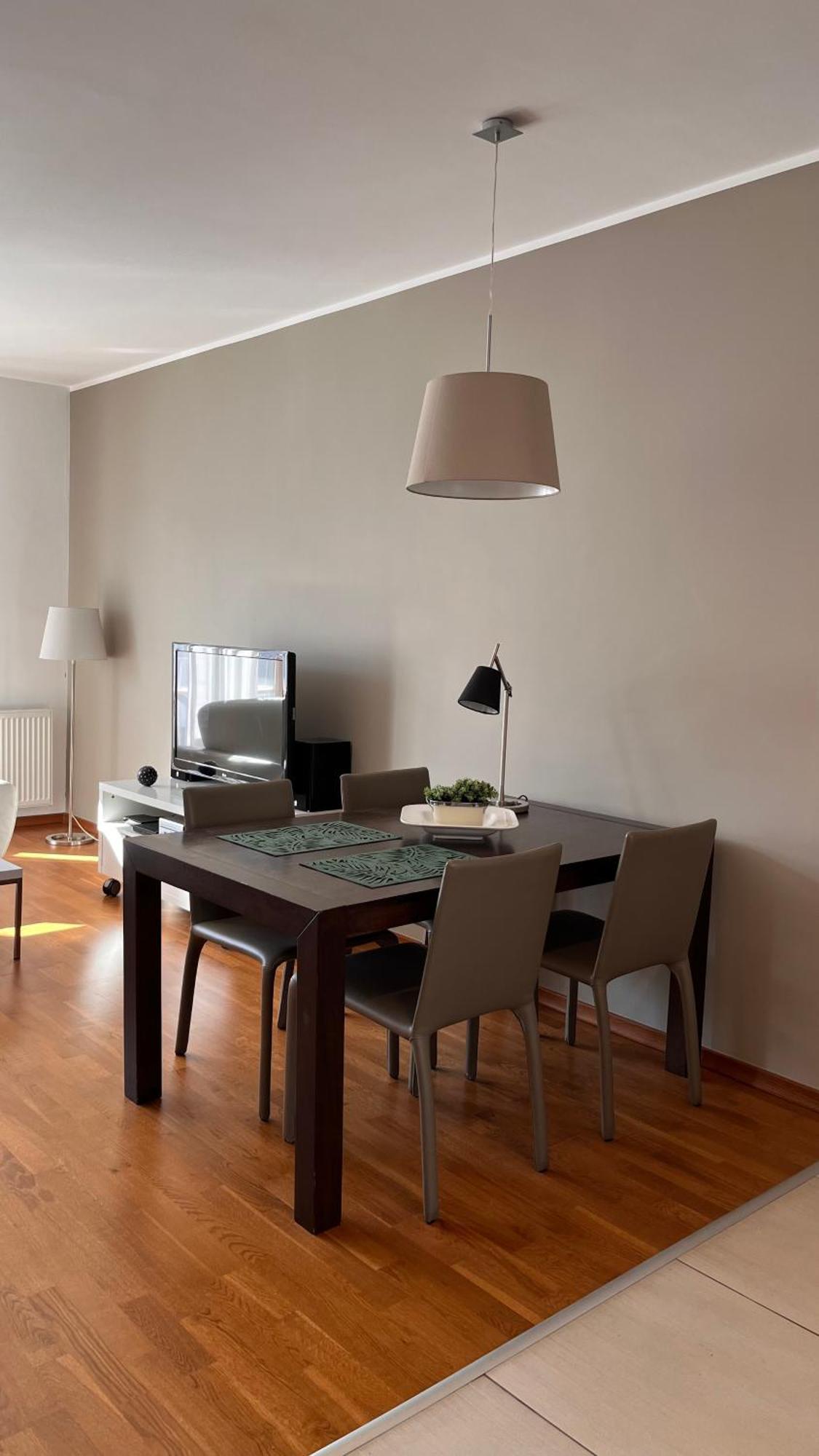 Mercury Two-Bedroom Apartment & Parking Świnoujście Buitenkant foto